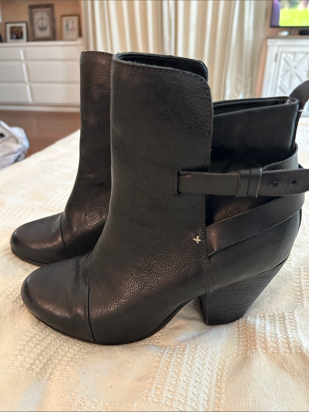 Rag & Bone Black Leather Kinsey Booties Ankle Boots Womens Size 9